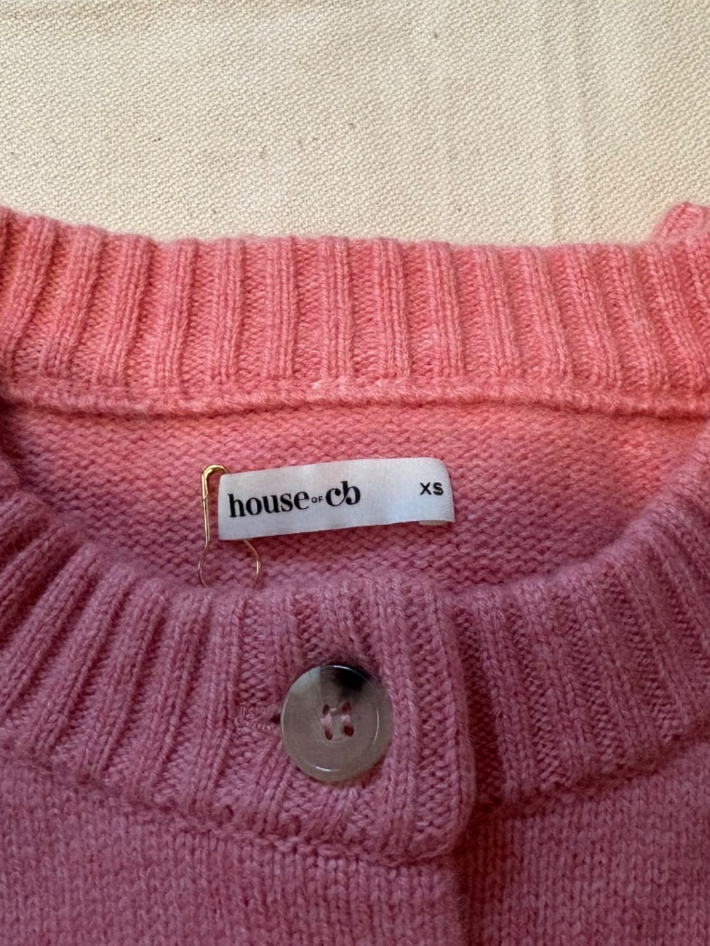 House of CB Signature Raspberry Cashmere + Merino Wool Cardigan (brand new) - Picture 3 of 8